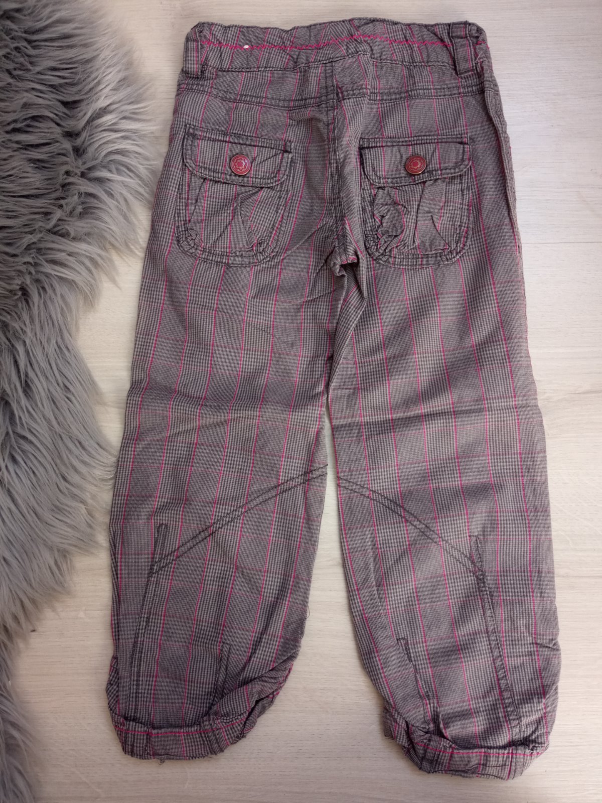 Sivo-ružové kockované nohavice Dopodopo (3-4 r.)