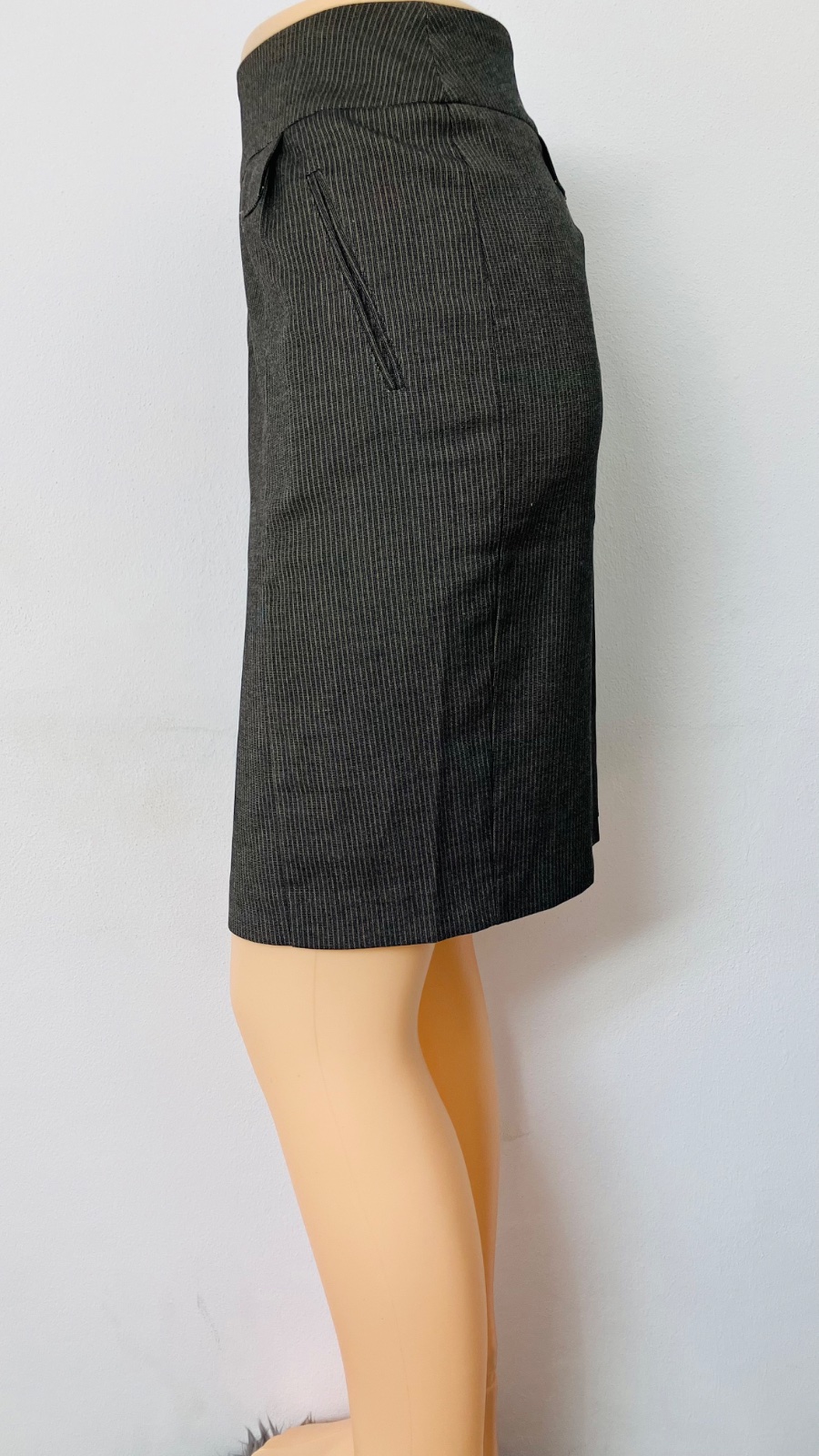 Sivá vzorovaná puzdrová sukňa Orsay,veľk.38