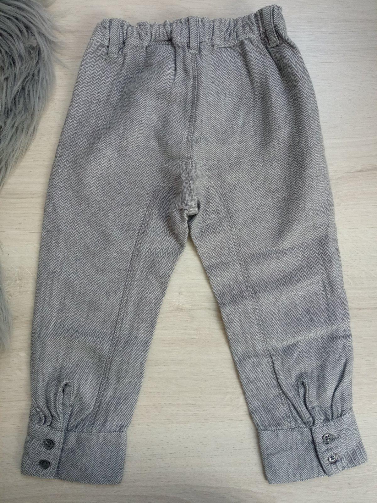 Sivo-biele vzorované nohavice H&M (86)