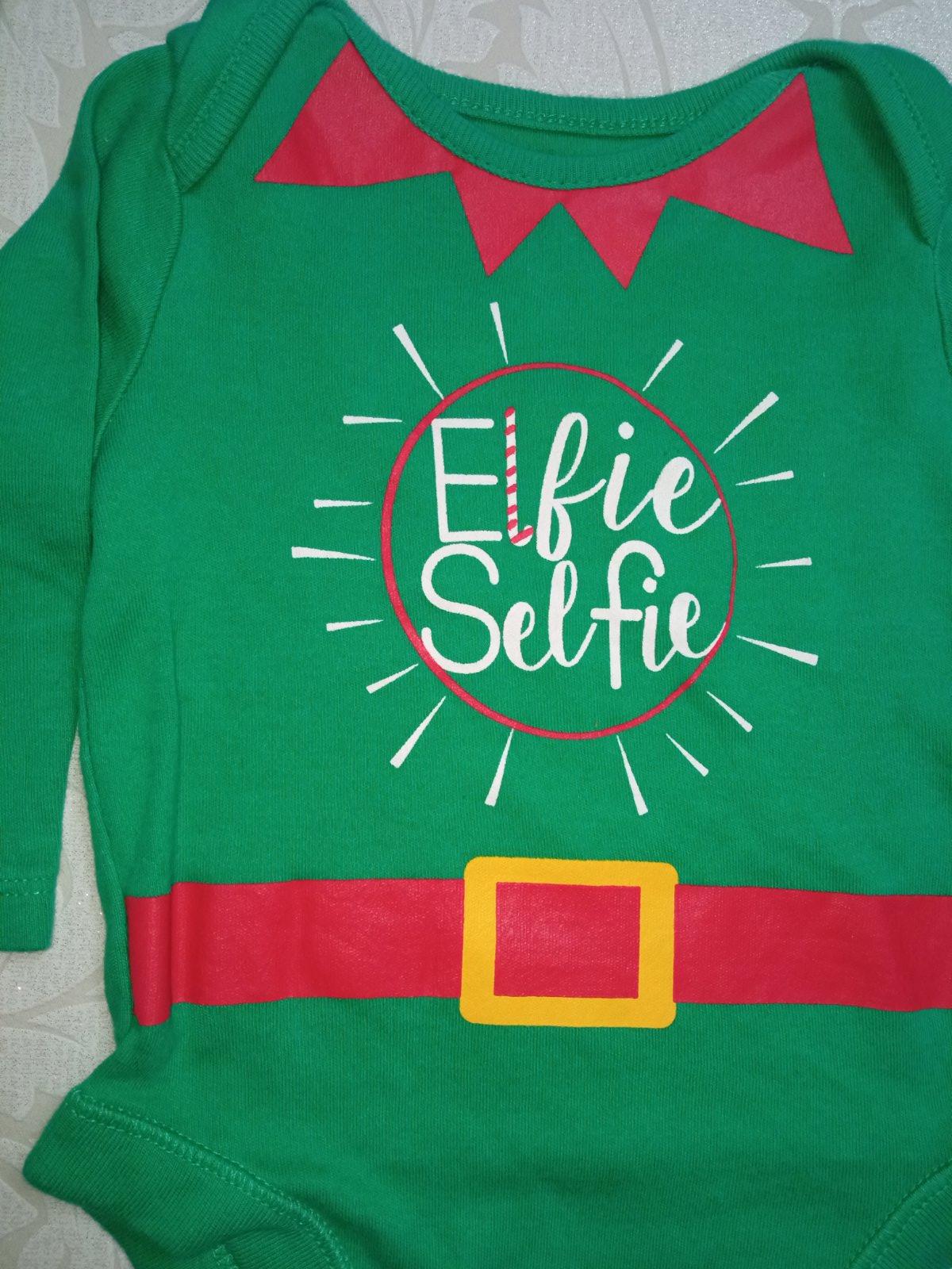 Zelené body Vianoce s nápisom Elfie Selfie (62)