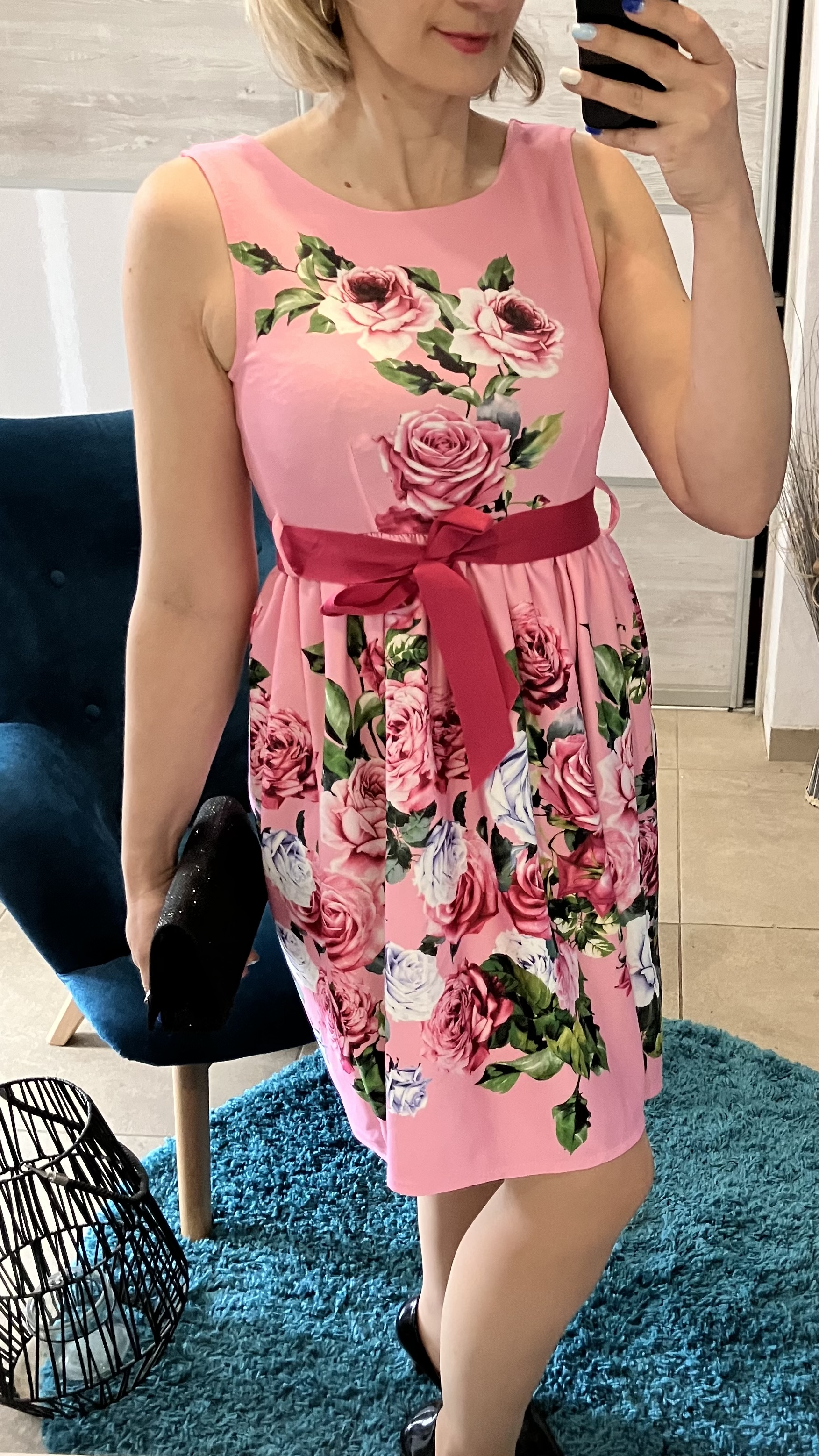 Dámske elegantné kvetované šaty (UNI - S,M)