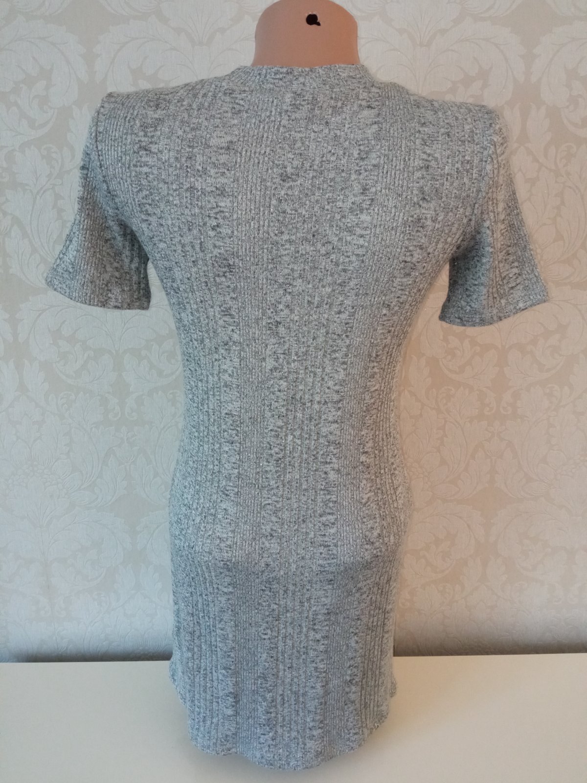 Sivo-strieborné úpletové šaty C&A (146-152)