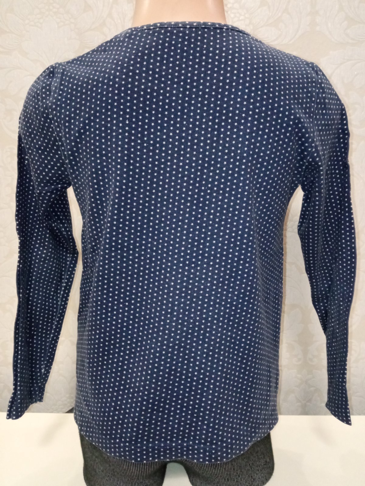 Modro-biele tričko s hviezdičkami a mašličkou (110-116)
