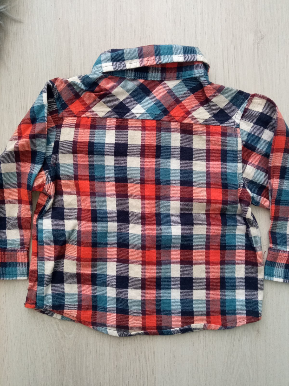Kockovaná flanelová košeľa (9 mes.)