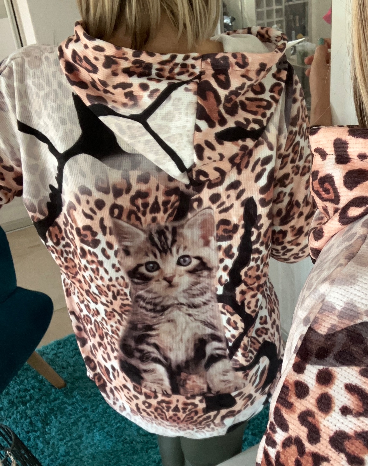 Dámska vzorovaná mikina s kapucňou (UNI - M,L,XL)
