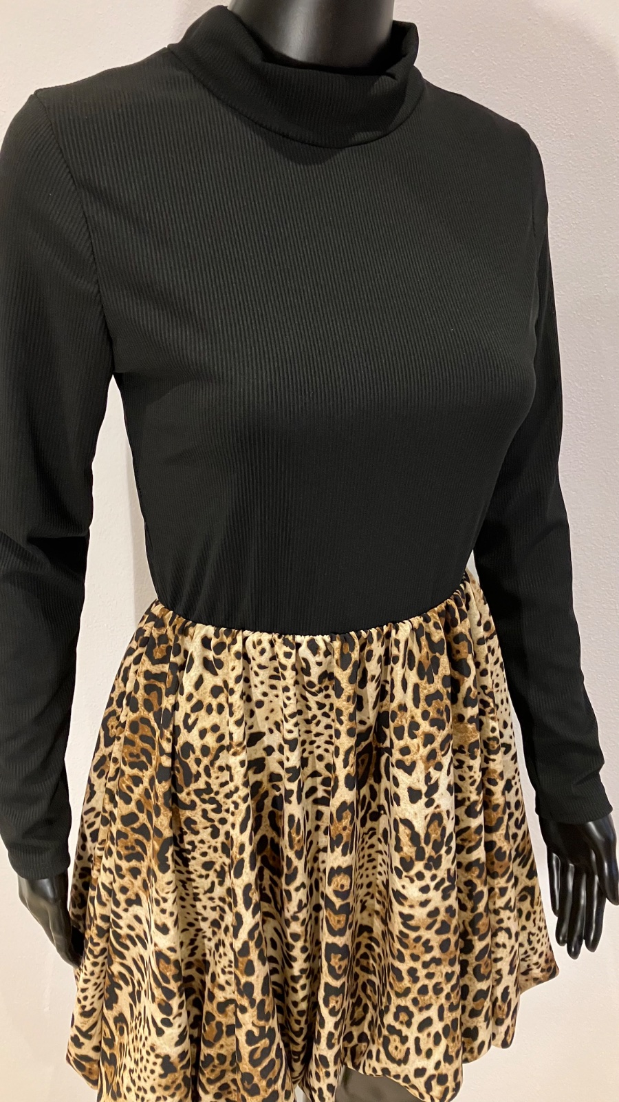 Rebrované leopardie šaty (UNI - S M)