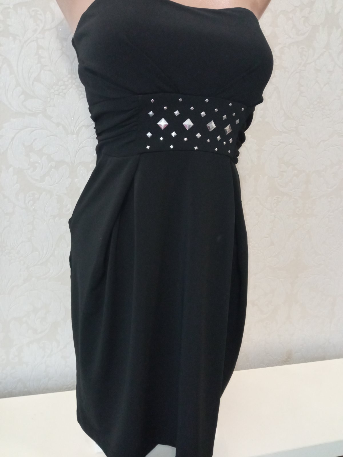 Čierne elegantné šaty Amisu (34)