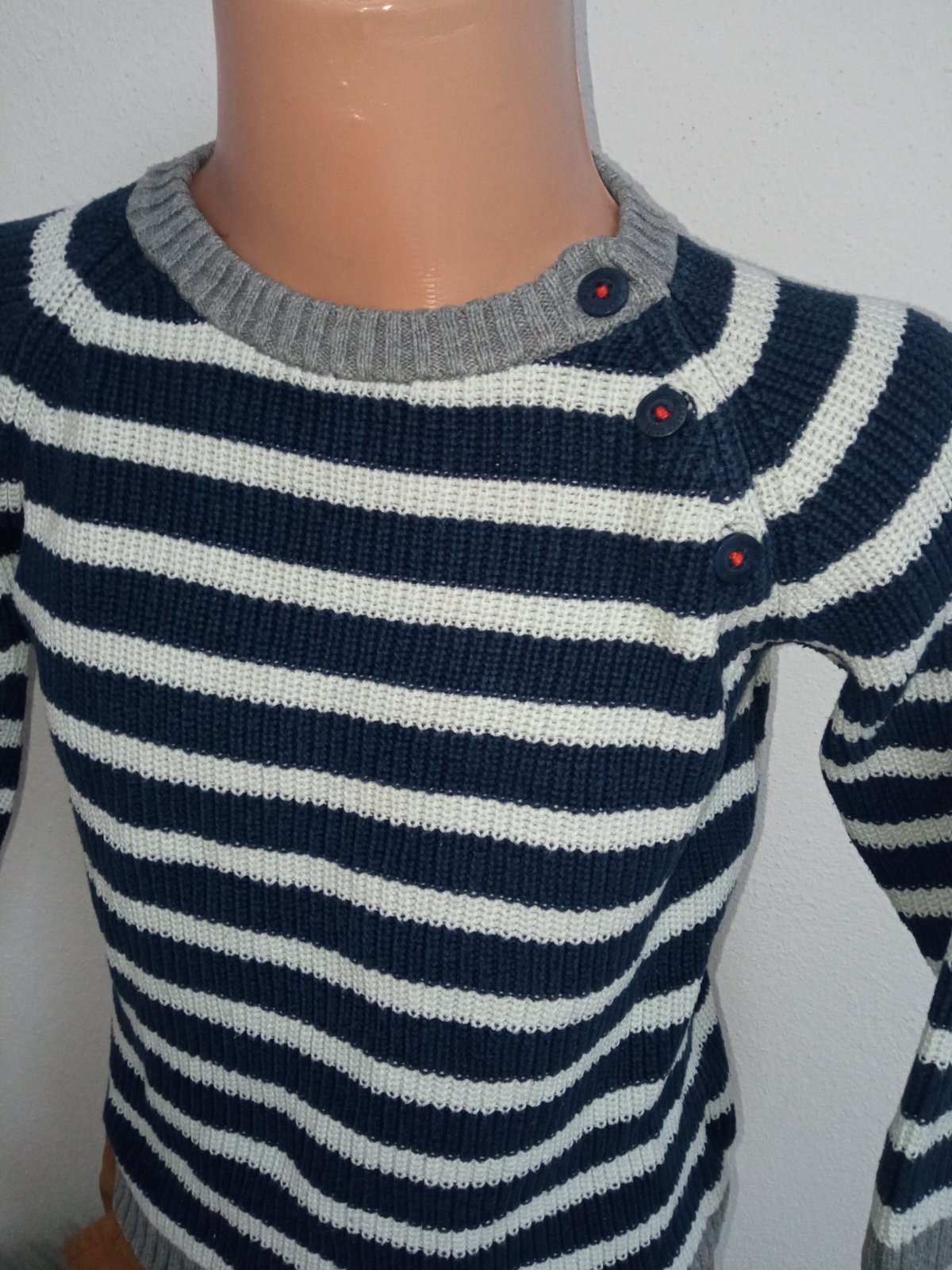 Modro-biely pásikavý sveter (86)
