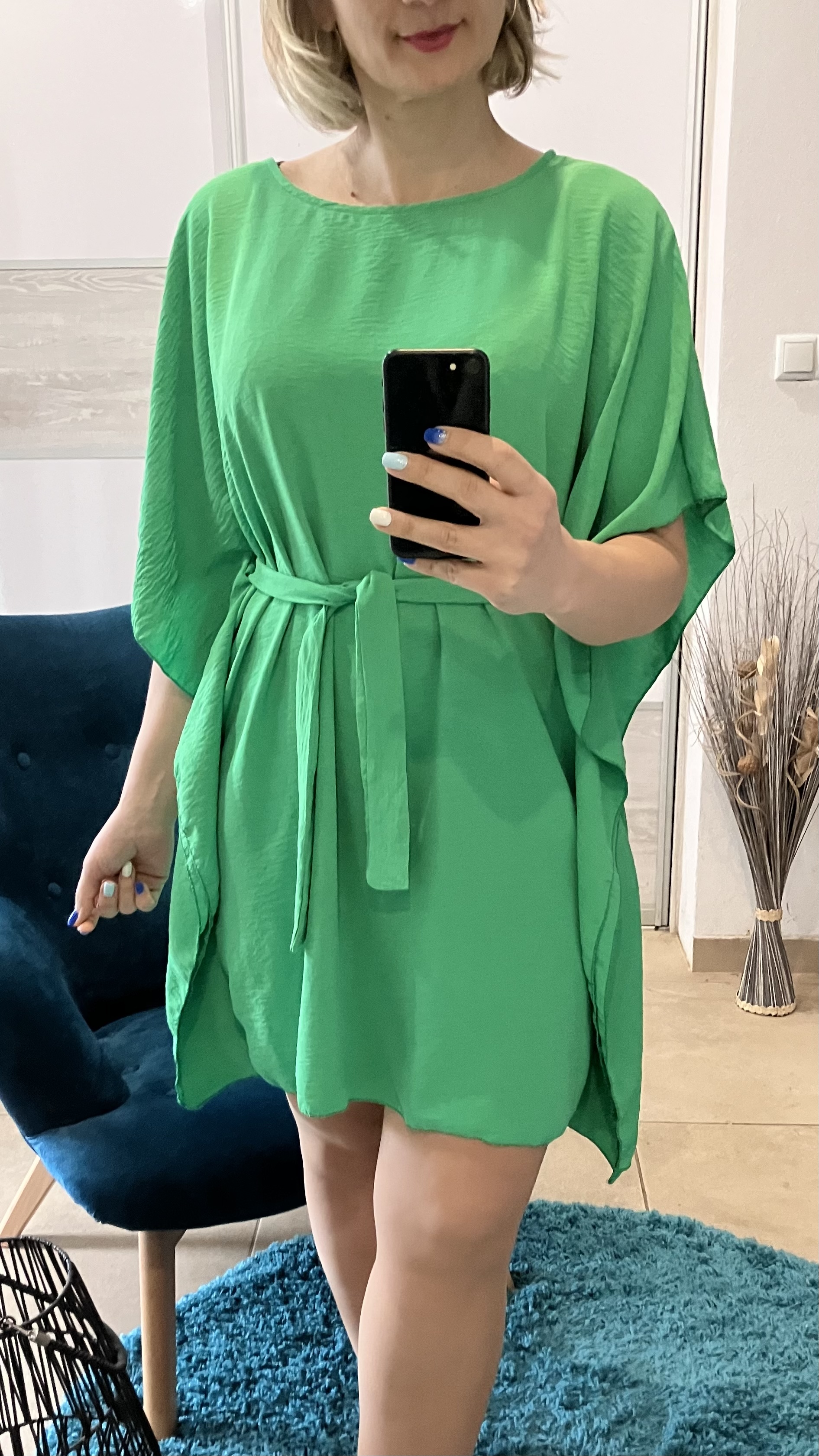 Oversize netopierie šaty s opaskom zelené