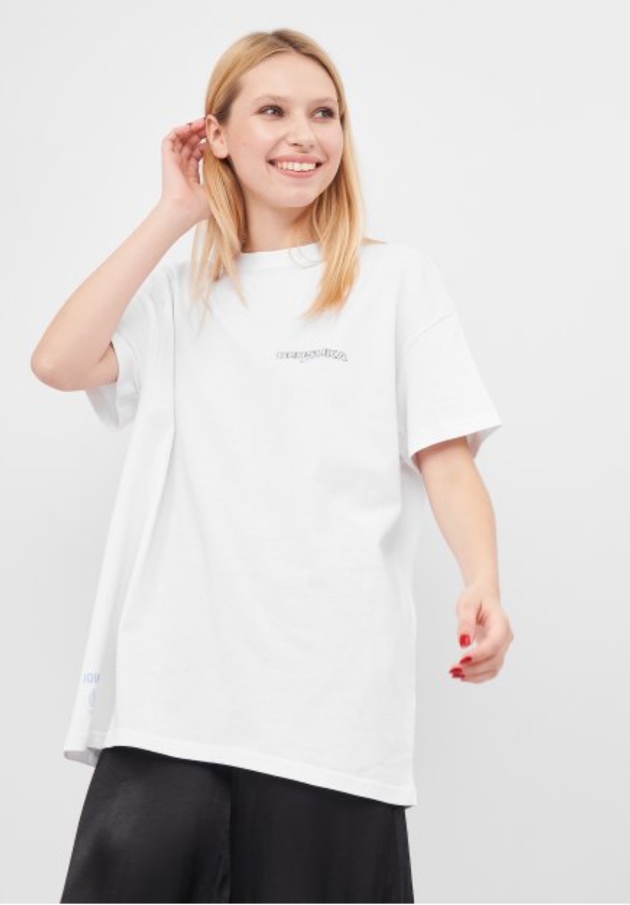 Dámske biele tričko s nápisom, Bershka veľk.28