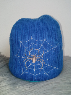 Modrá prechodná čiapka s pavučinou (110)
