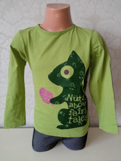 Zelené tričko s veveričkou a nápismi (6-7 r.)