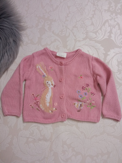 Ružový sveter so zajačikom (6-9mes.)